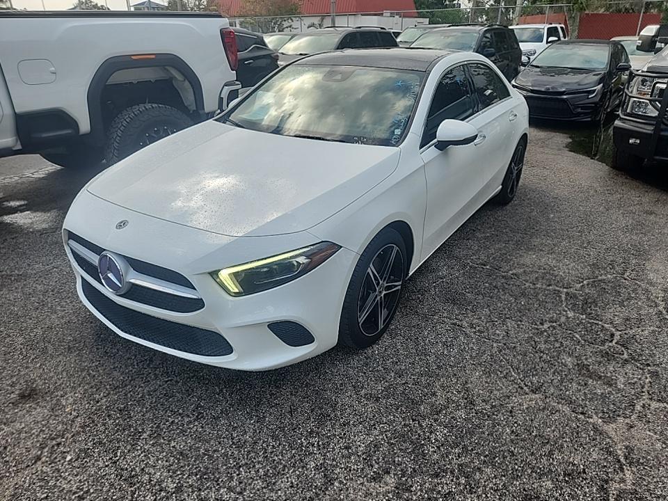 Mercedes-Benz A 220