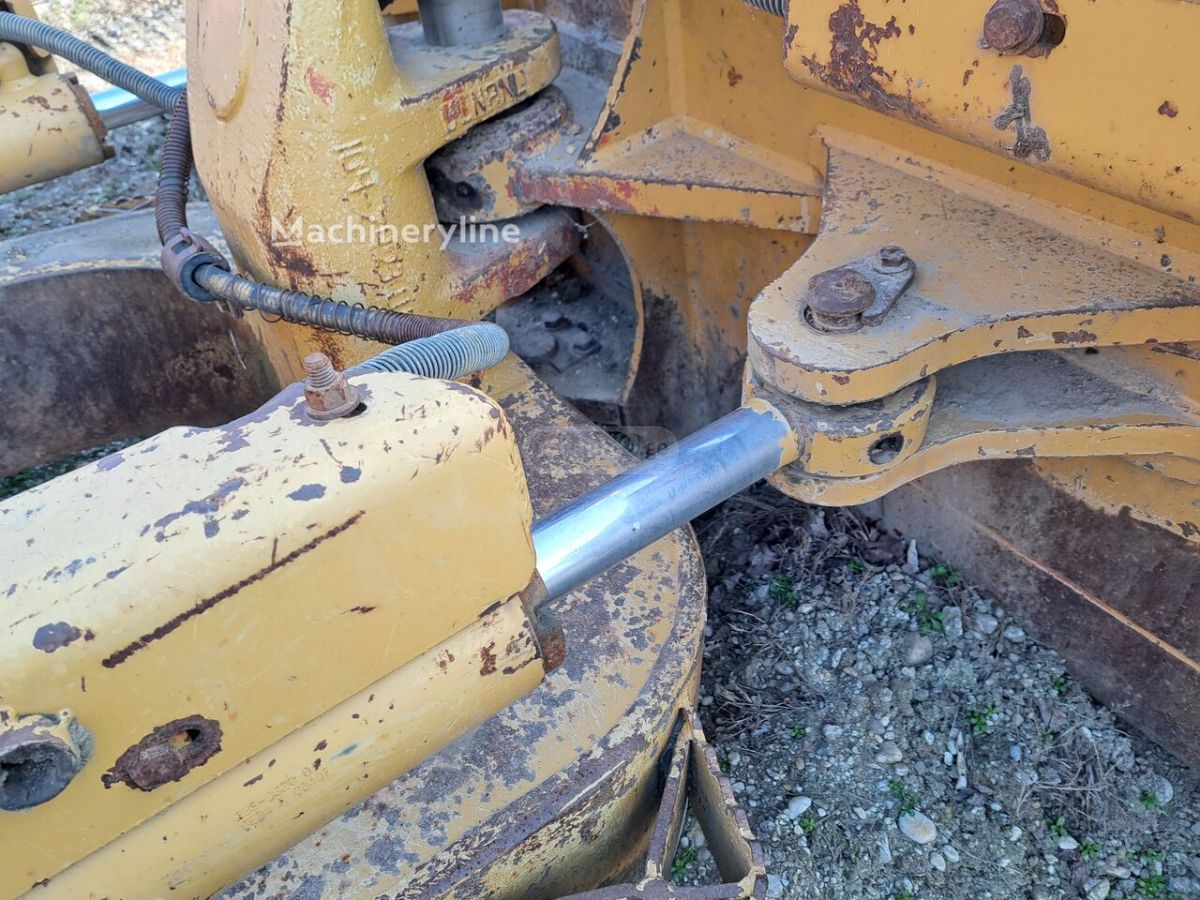 Caterpillar D 6 R 2007 — photo 2