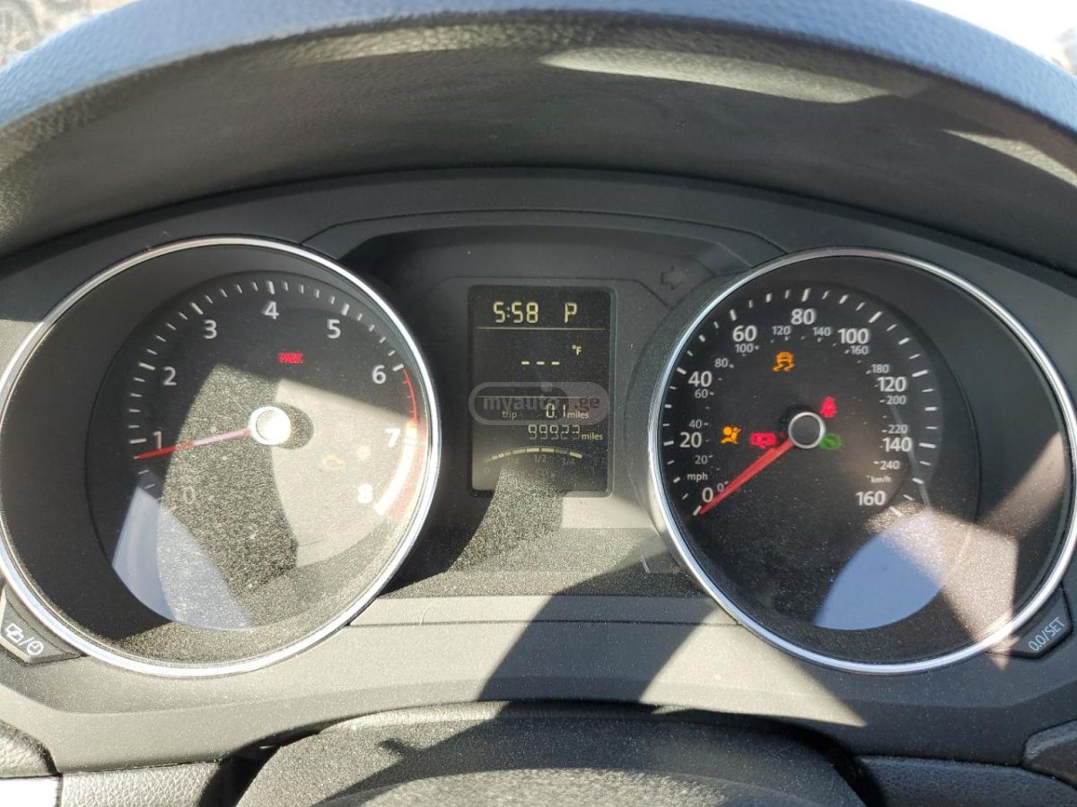 Volkswagen Jetta 2014 — photo 2