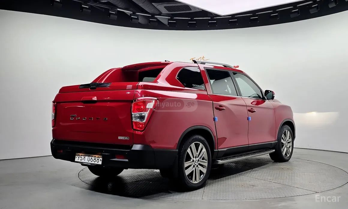 Ssangyong Rexton 2019 — photo 2