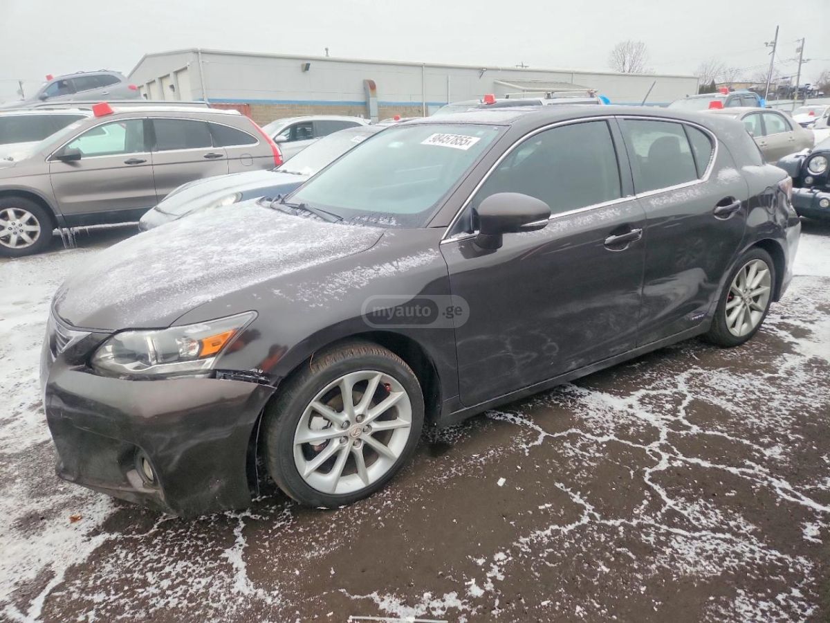 Lexus CT 200 h