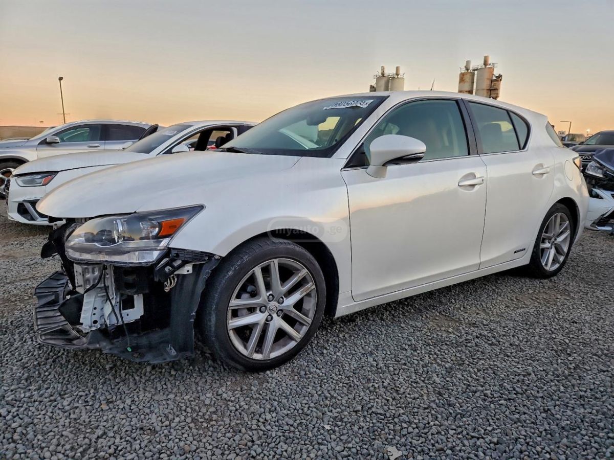 Lexus CT 200 h