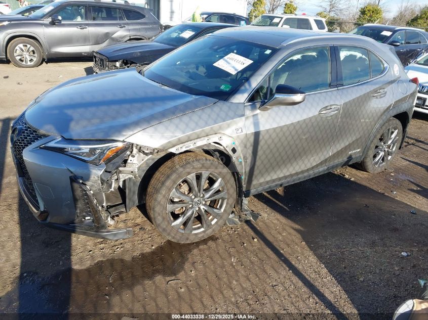 Lexus UX 250 h 2021 — photo 2