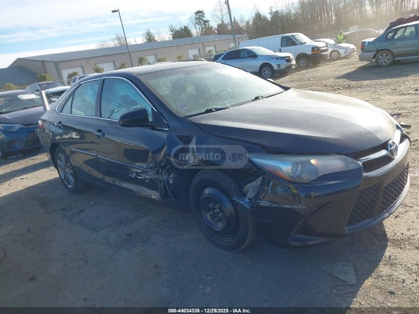 Toyota Camry 2017 — photo 2