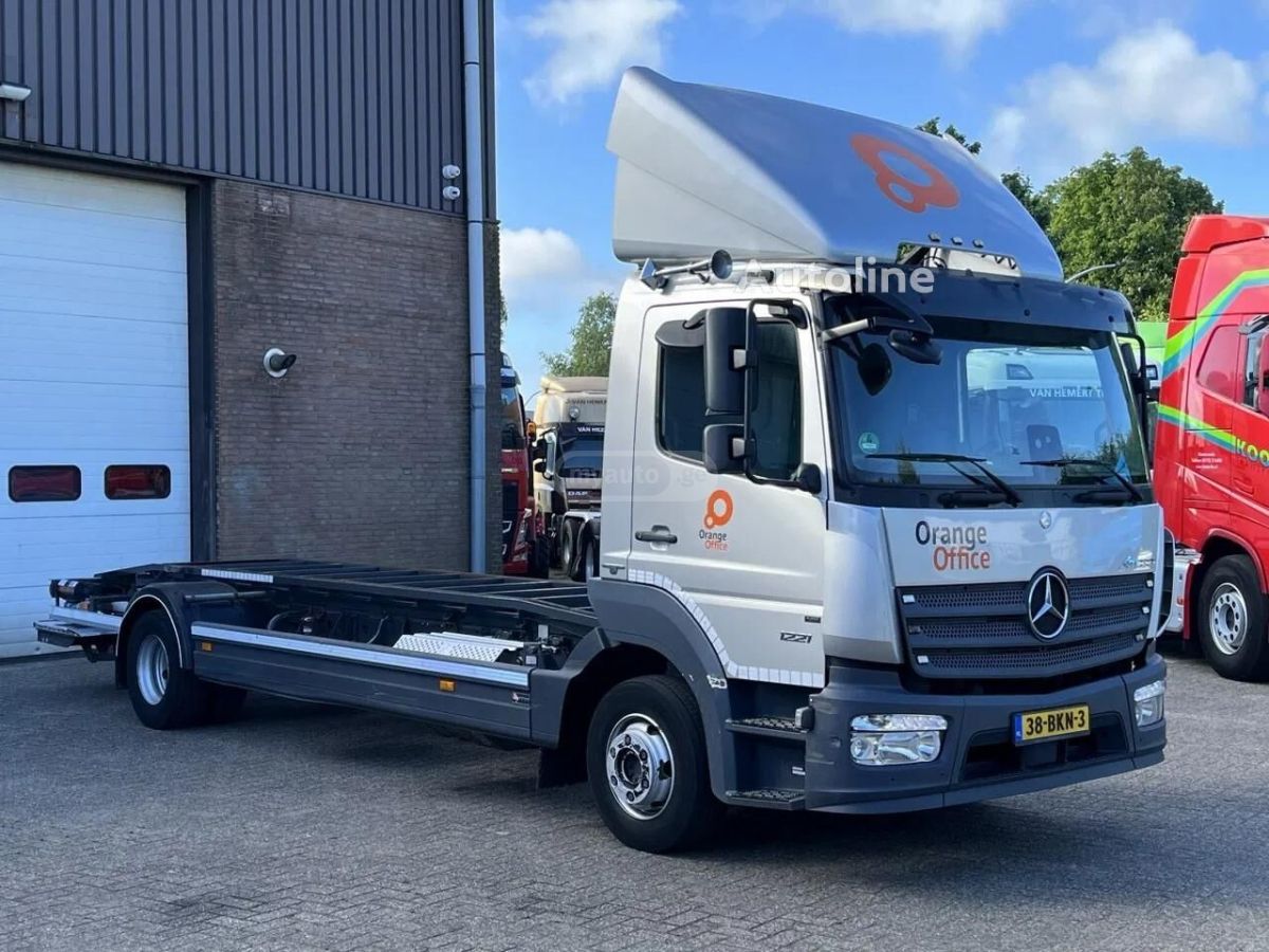 Mercedes-Benz Actros 2018 — photo 2