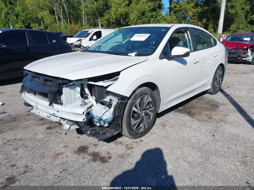 Subaru Legacy 2023 — photo 2