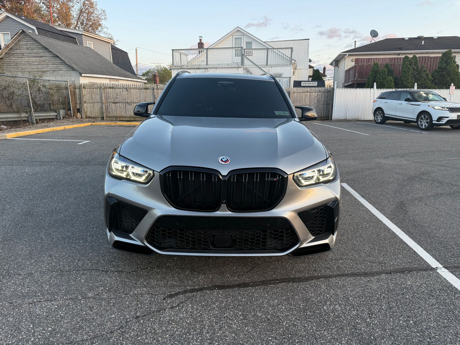 BMW X5 M 2022 — photo 2