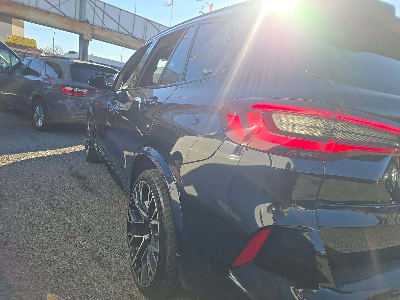 BMW X5 M 2023 — photo 2