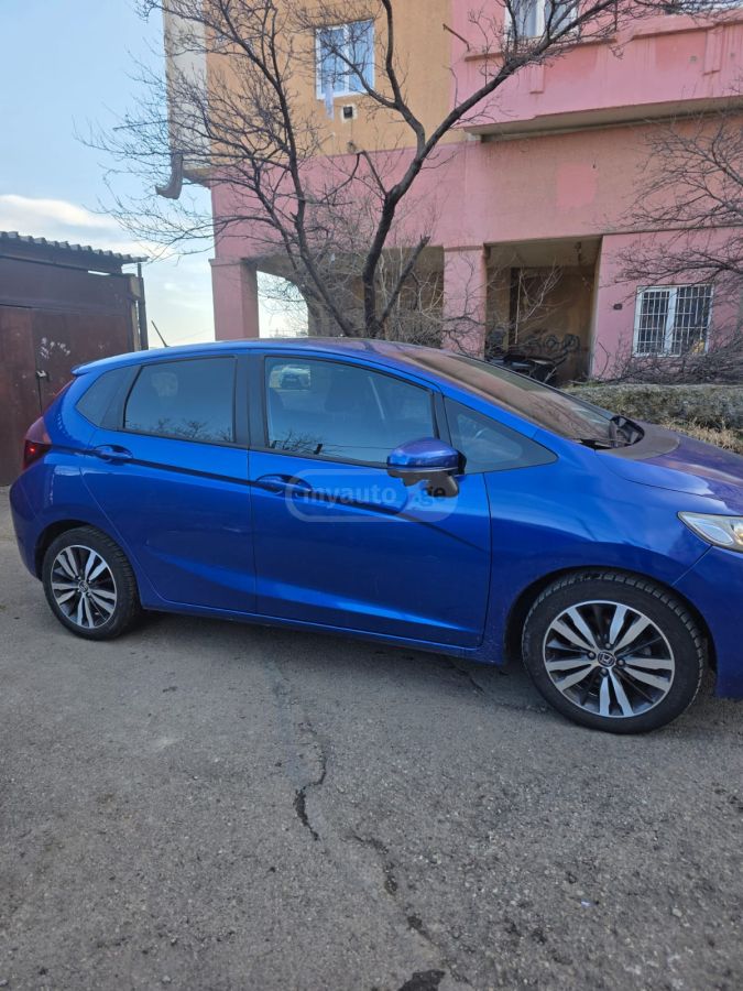 Honda Fit 2017 — photo 2