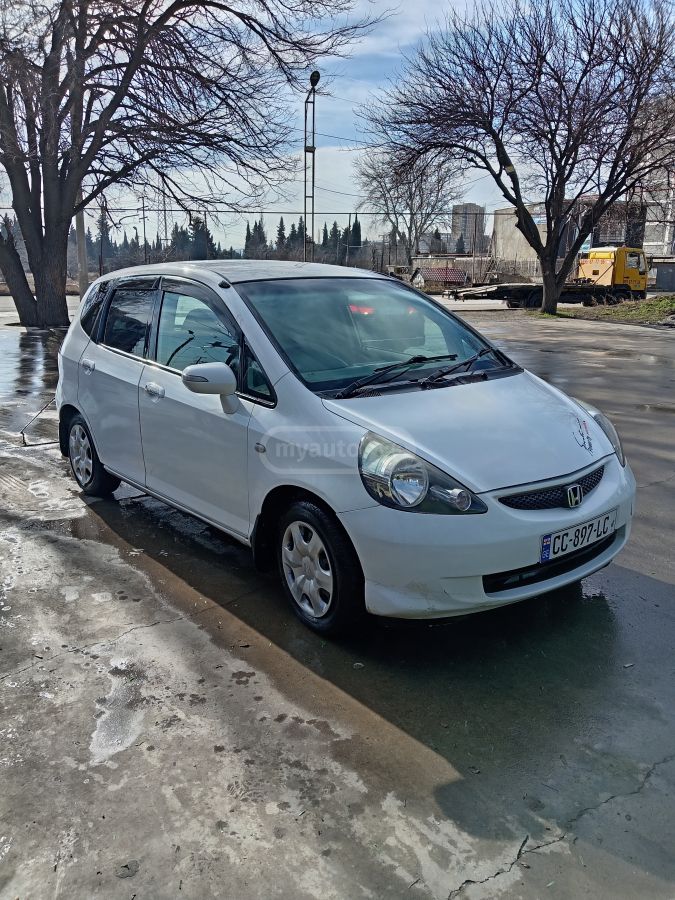 Honda Fit 2004 — photo 2