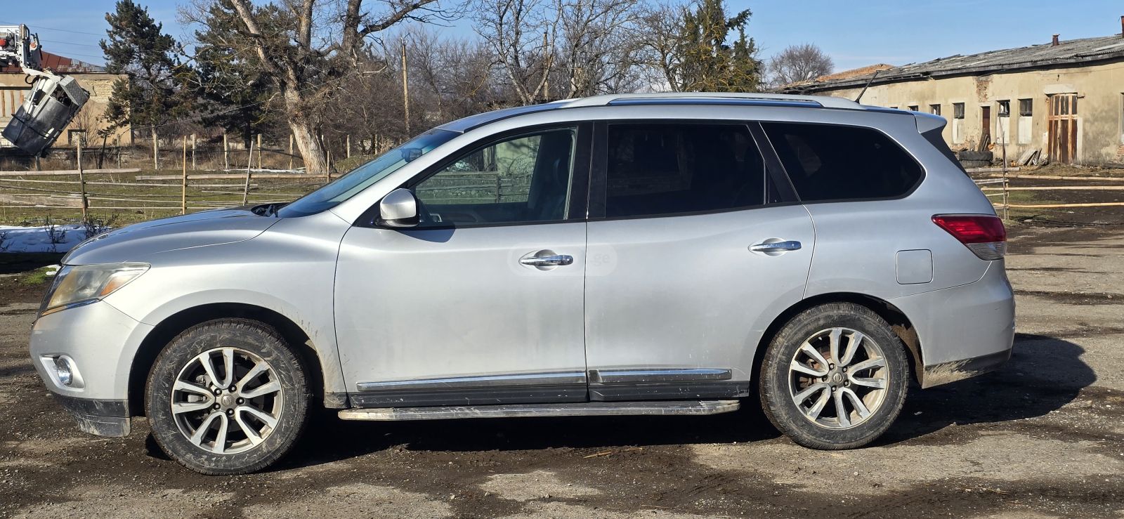 Nissan Pathfinder 2013 — photo 2