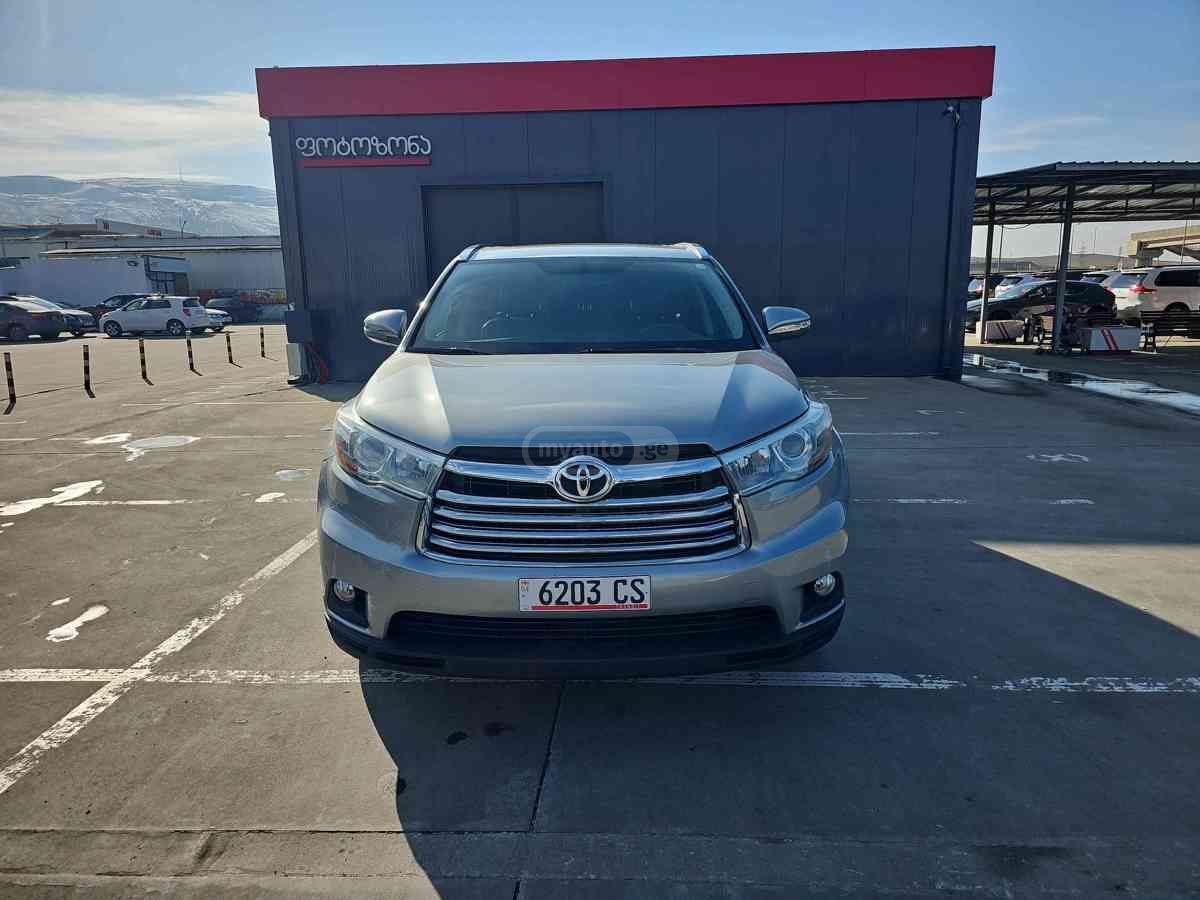 Toyota Highlander 2016 — photo 2