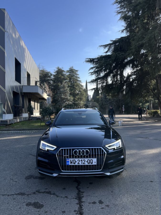 Audi A4 2017 — photo 2