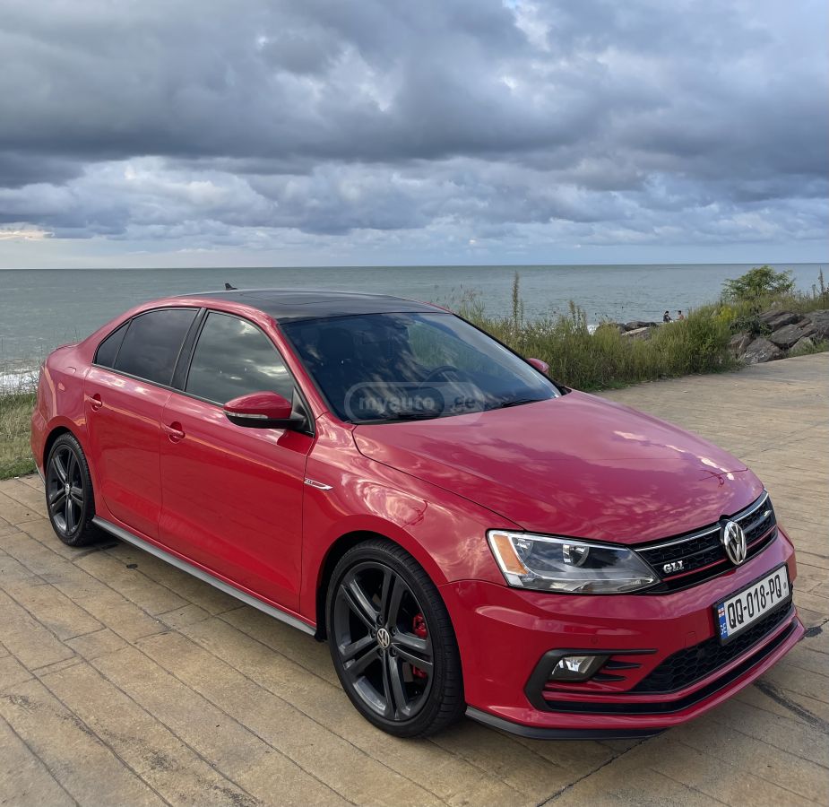 Volkswagen Jetta 2016 — photo 2