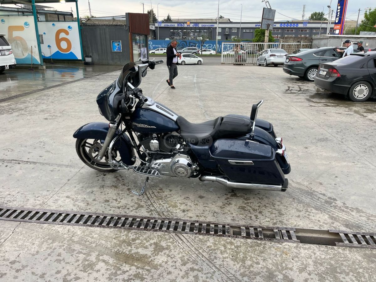 Harley-Davidson Street Glide