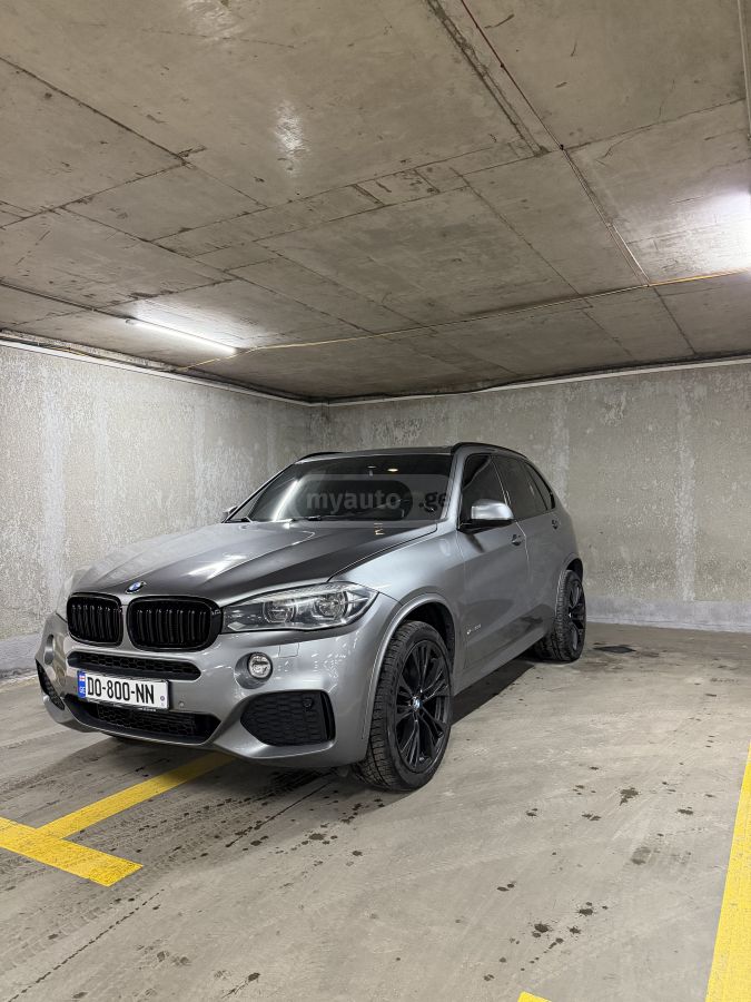 BMW X5 2016 — photo 2