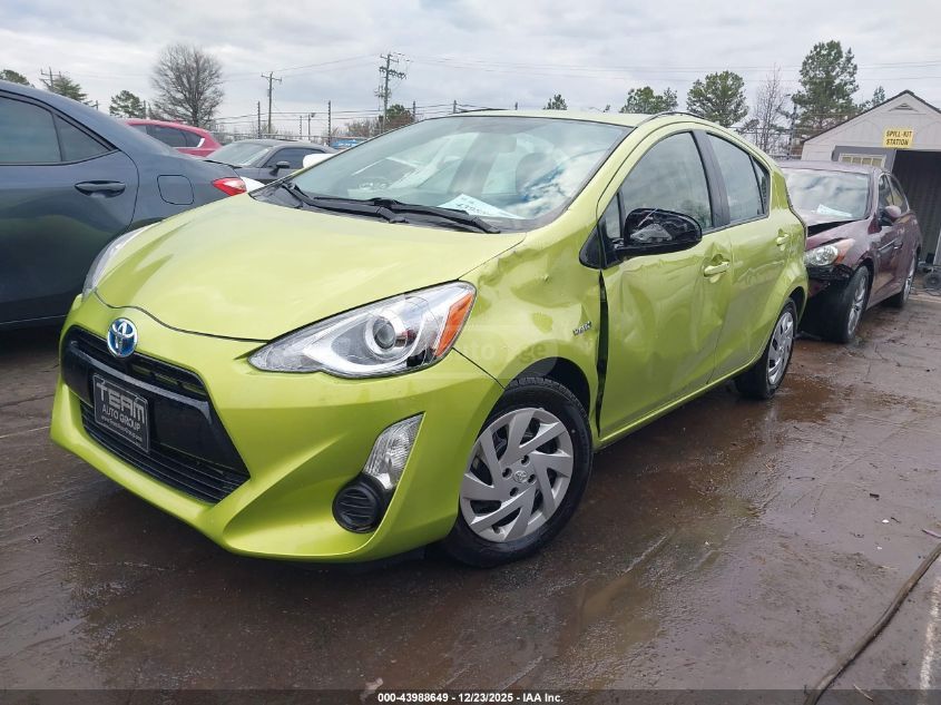 Toyota Prius C 2015 — photo 2