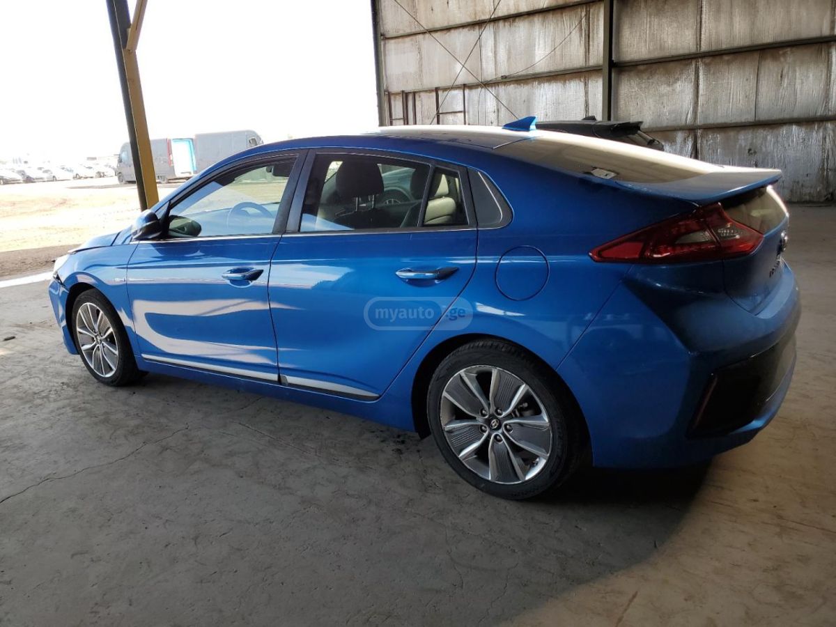Hyundai Ioniq 2018 — photo 2