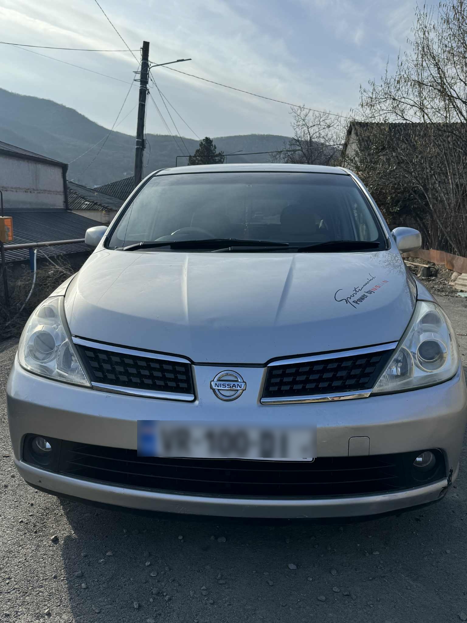 Nissan Tiida