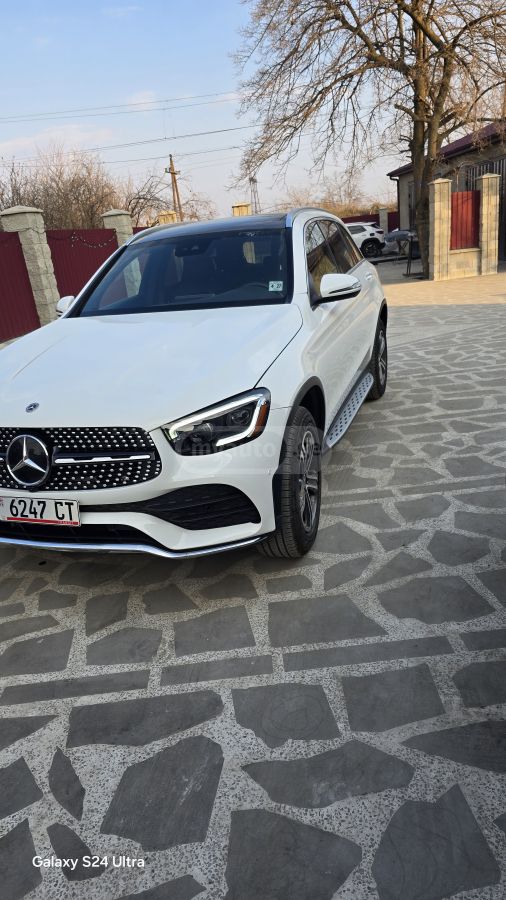 Mercedes-Benz GLC 300 2022 — photo 2