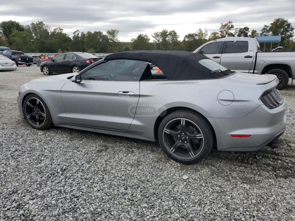 Ford Mustang 2021 — photo 2