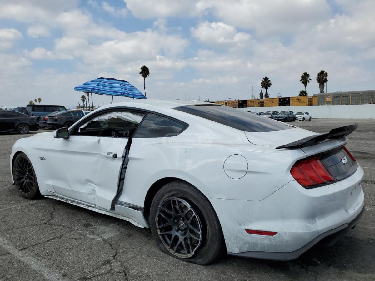 Ford Mustang 2020 — photo 2