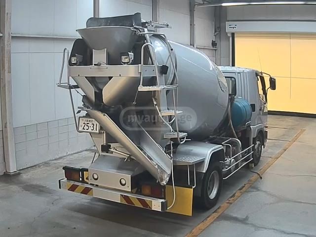 Mitsubishi FUSO FIGHTER 2017 — photo 2