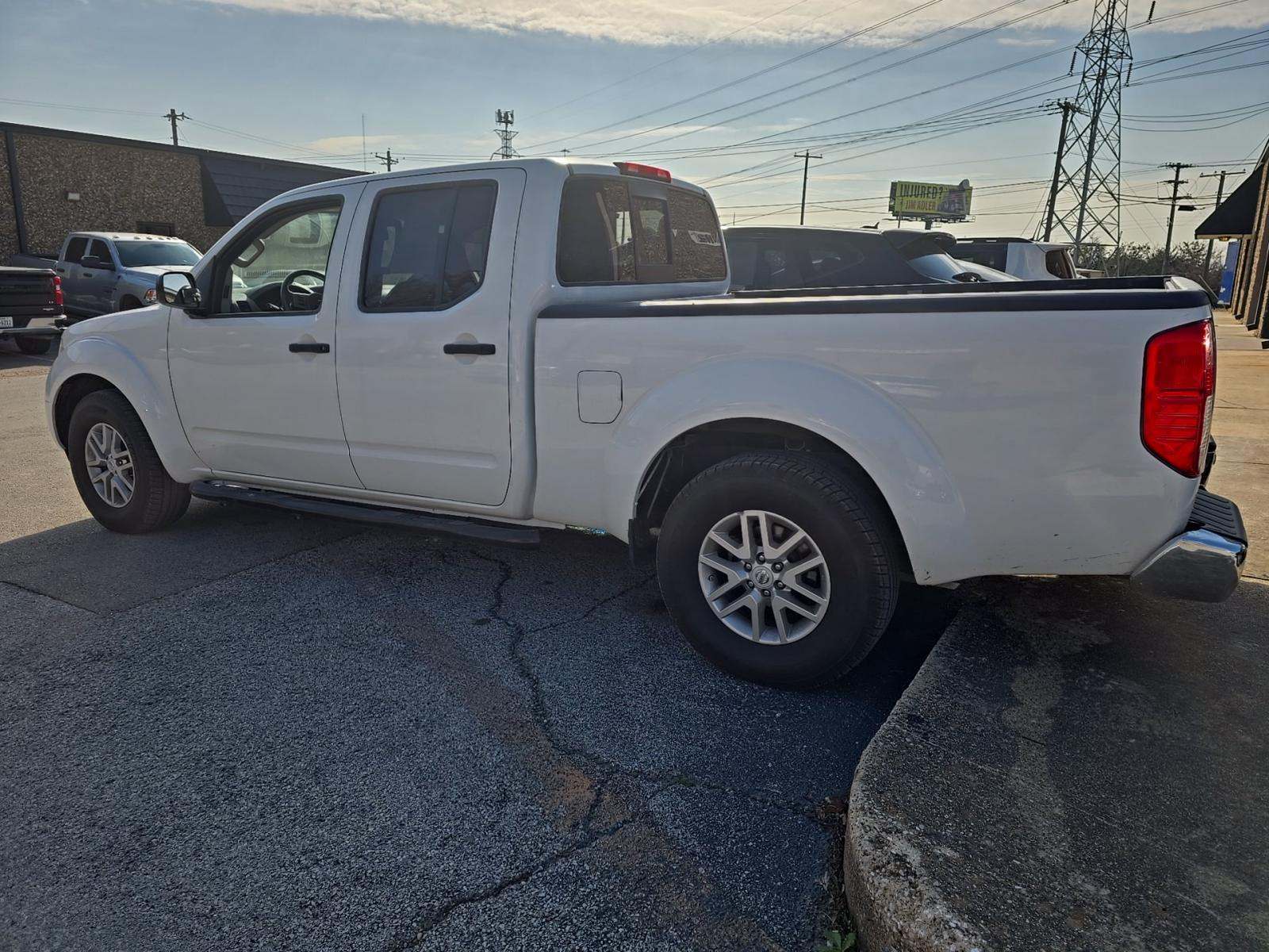 Nissan Frontier 2016 — photo 2