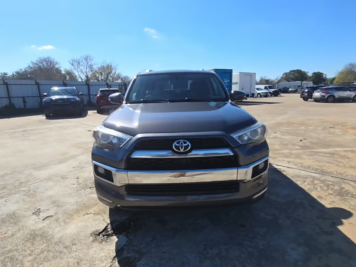 Toyota 4Runner 2015 — photo 2