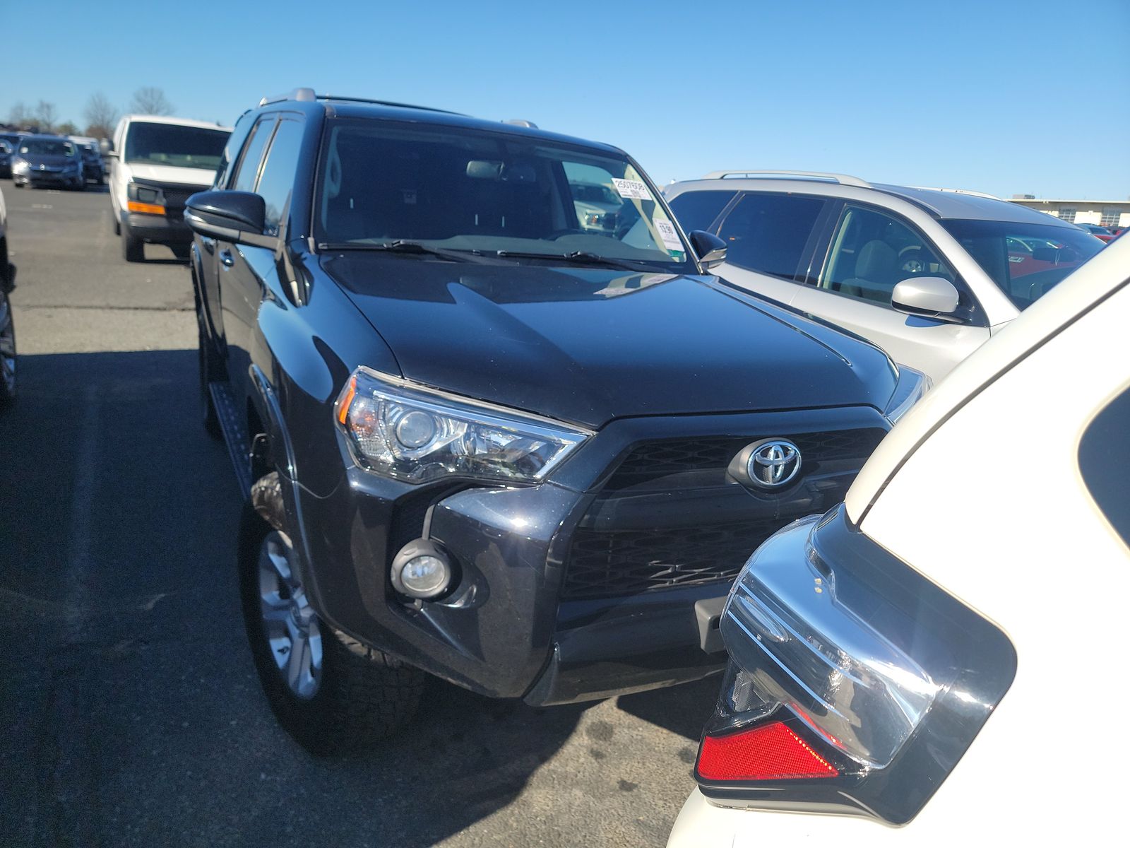 Toyota 4Runner 2015 — photo 2