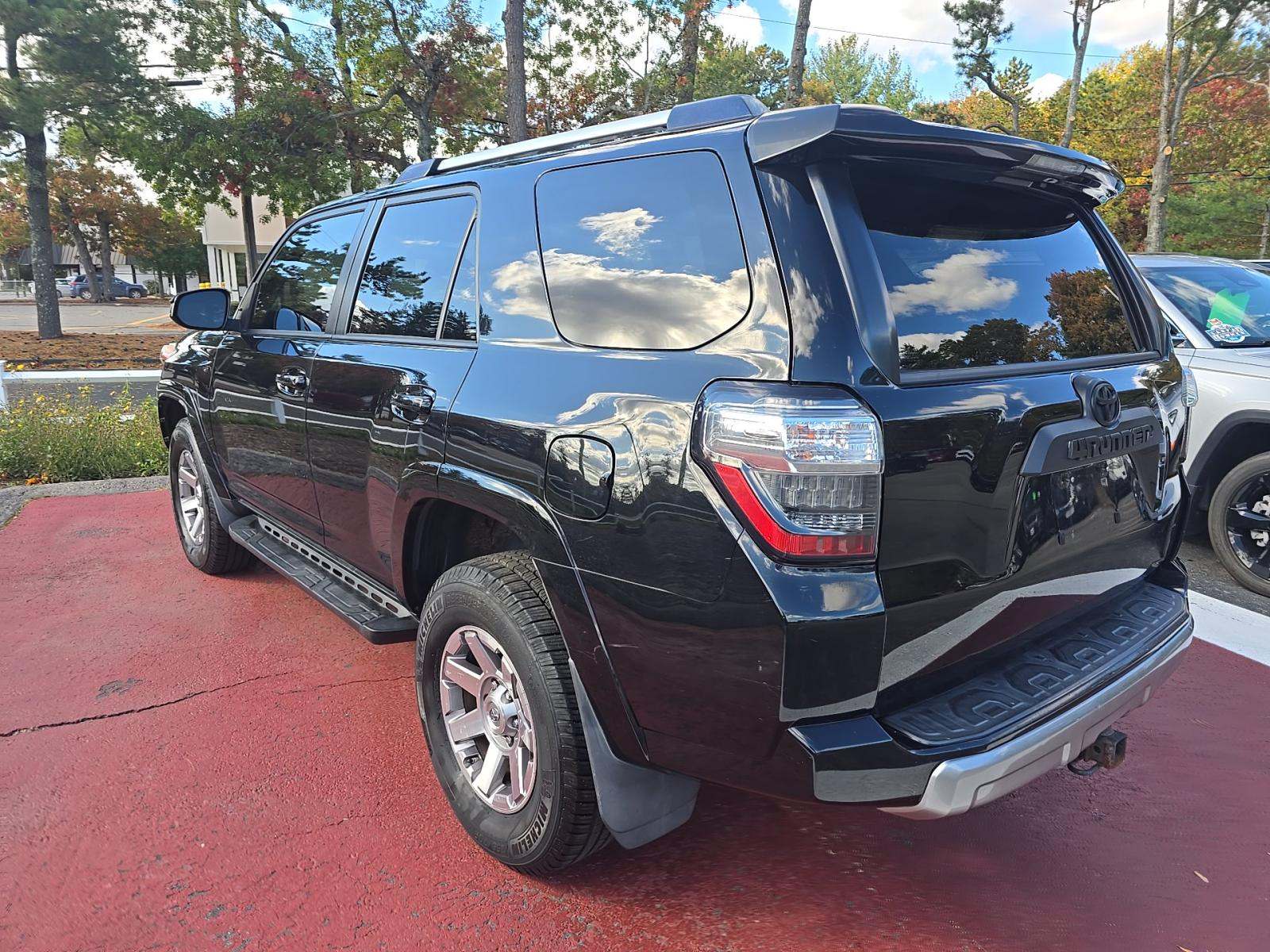 Toyota 4Runner 2014 — photo 2