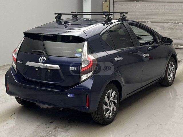 Toyota Aqua 2021 — photo 2