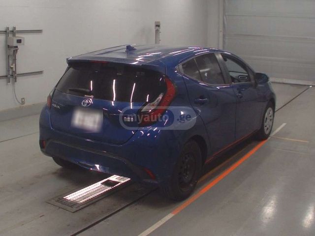 Toyota Aqua 2021 — photo 2