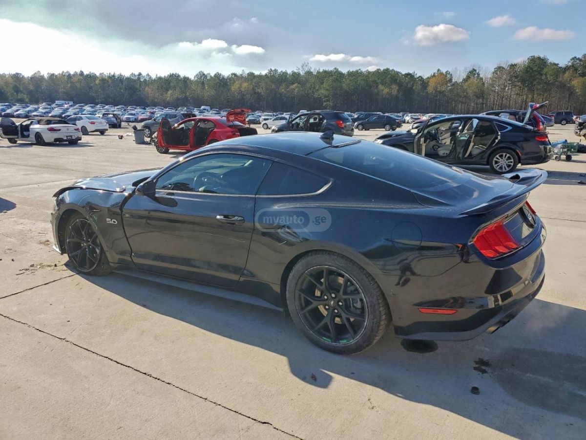 Ford Mustang 2020 — photo 2