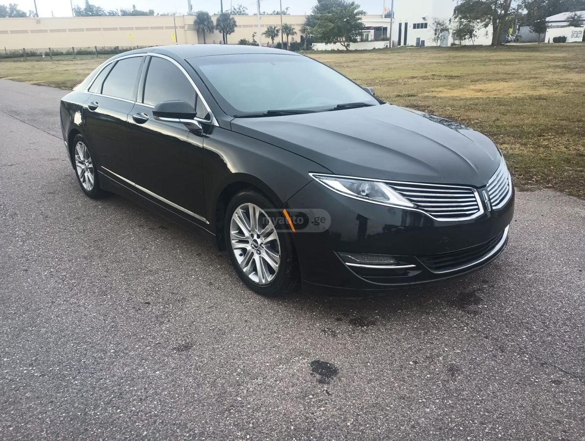 Lincoln MKZ 2014 — photo 2