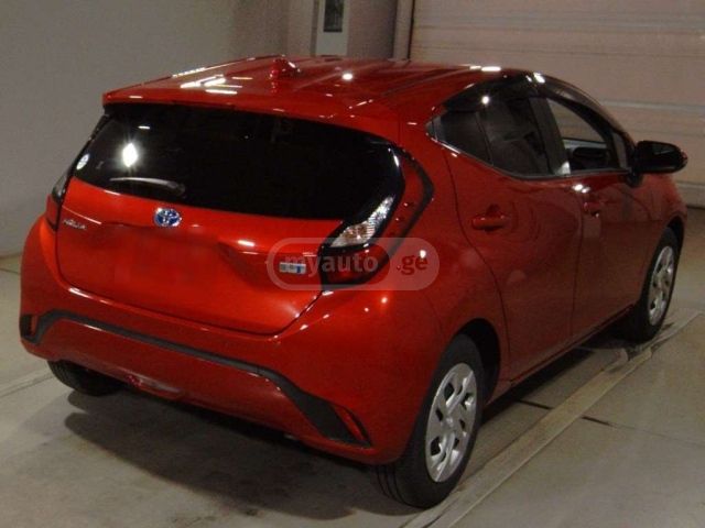 Toyota Aqua 2023 — photo 2