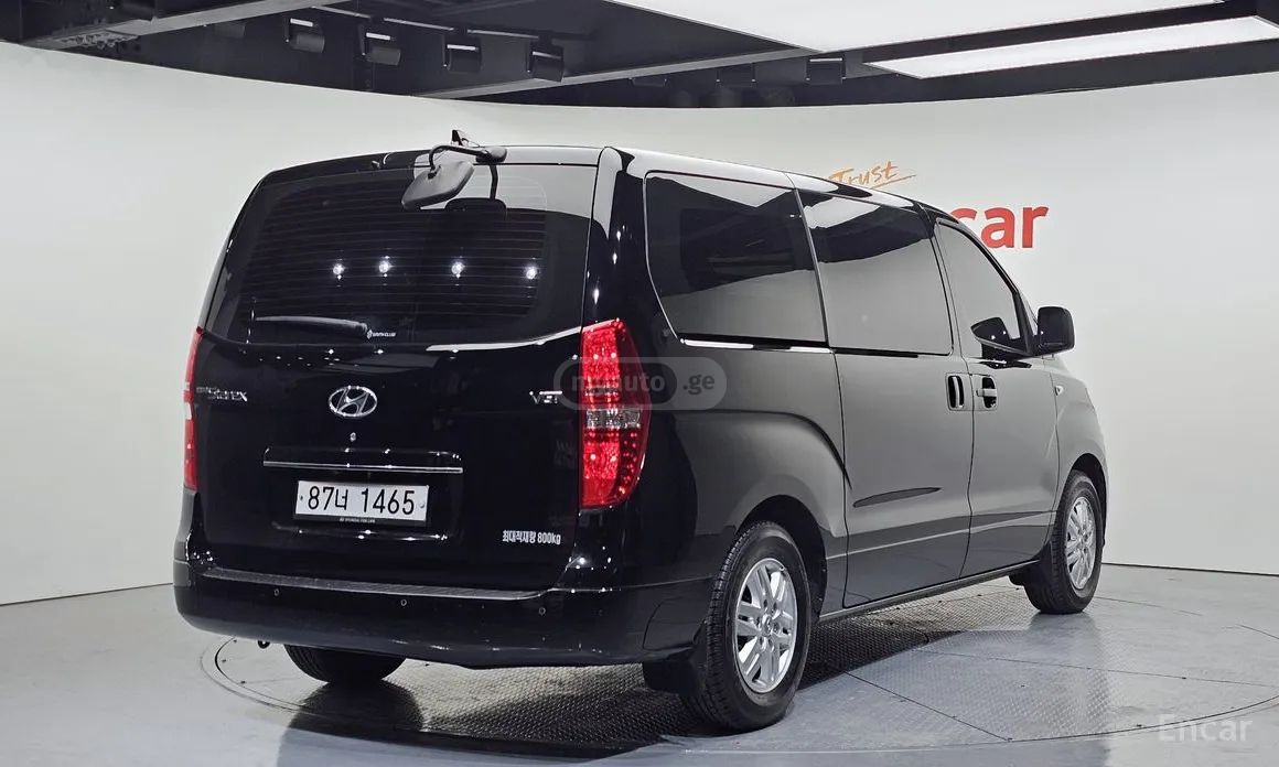Hyundai Starex 2021 — photo 2