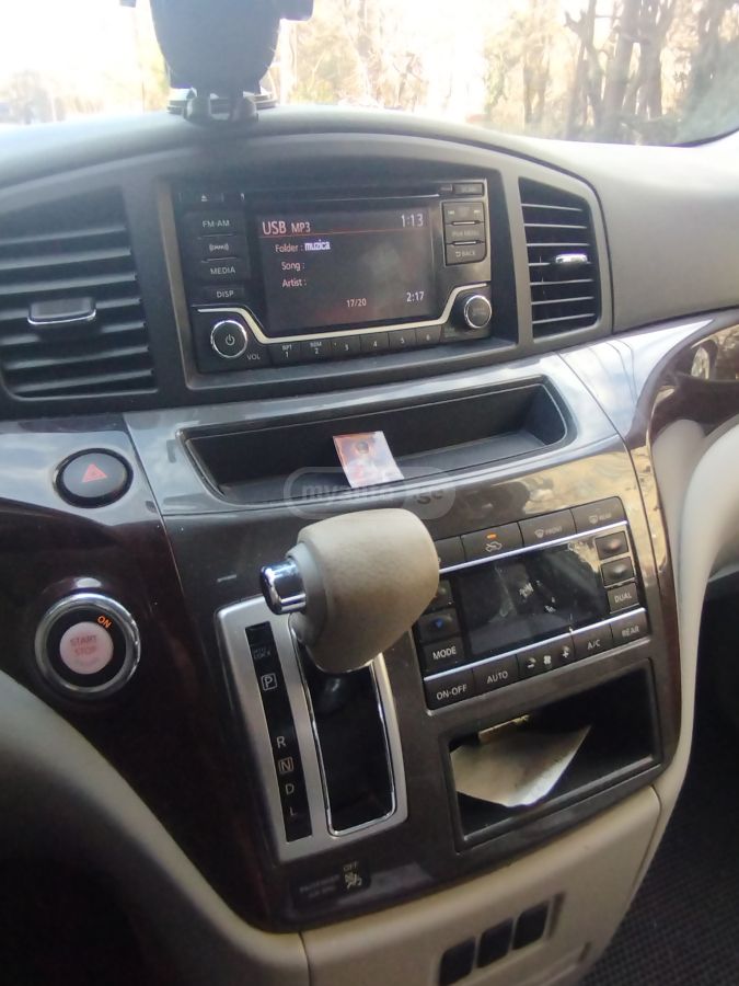 Nissan Quest 2016 — photo 2