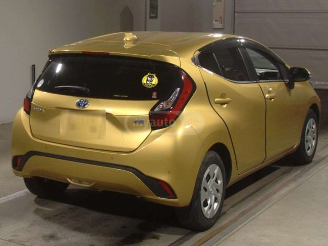 Toyota Aqua 2023 — photo 2