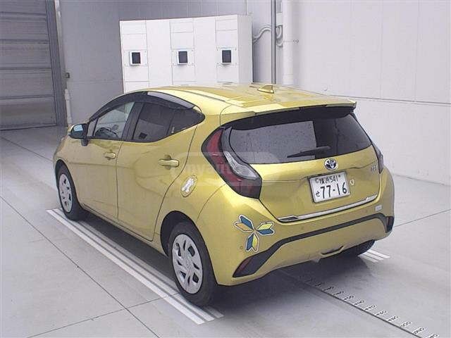 Toyota Aqua 2023 — photo 2
