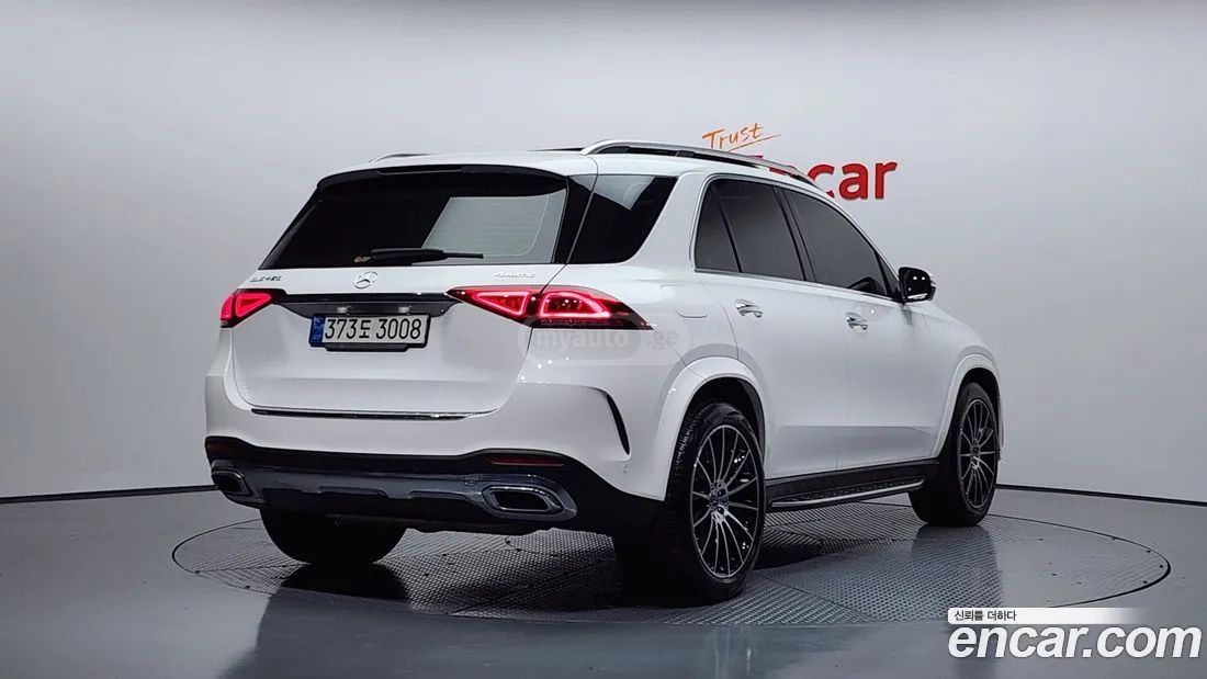 Mercedes-Benz GLE 63 AMG 2021 — photo 2