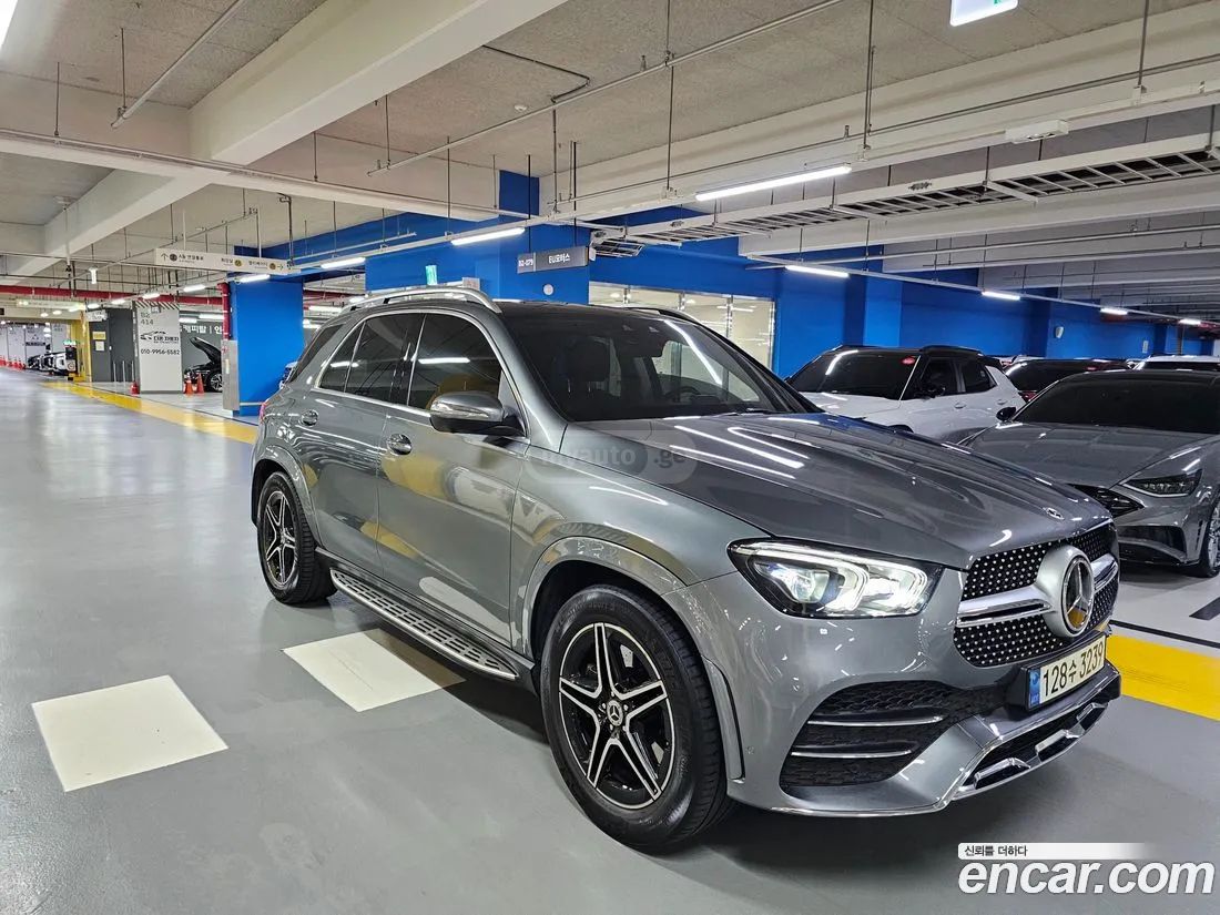Mercedes-Benz GLE 63 AMG 2021 — photo 2