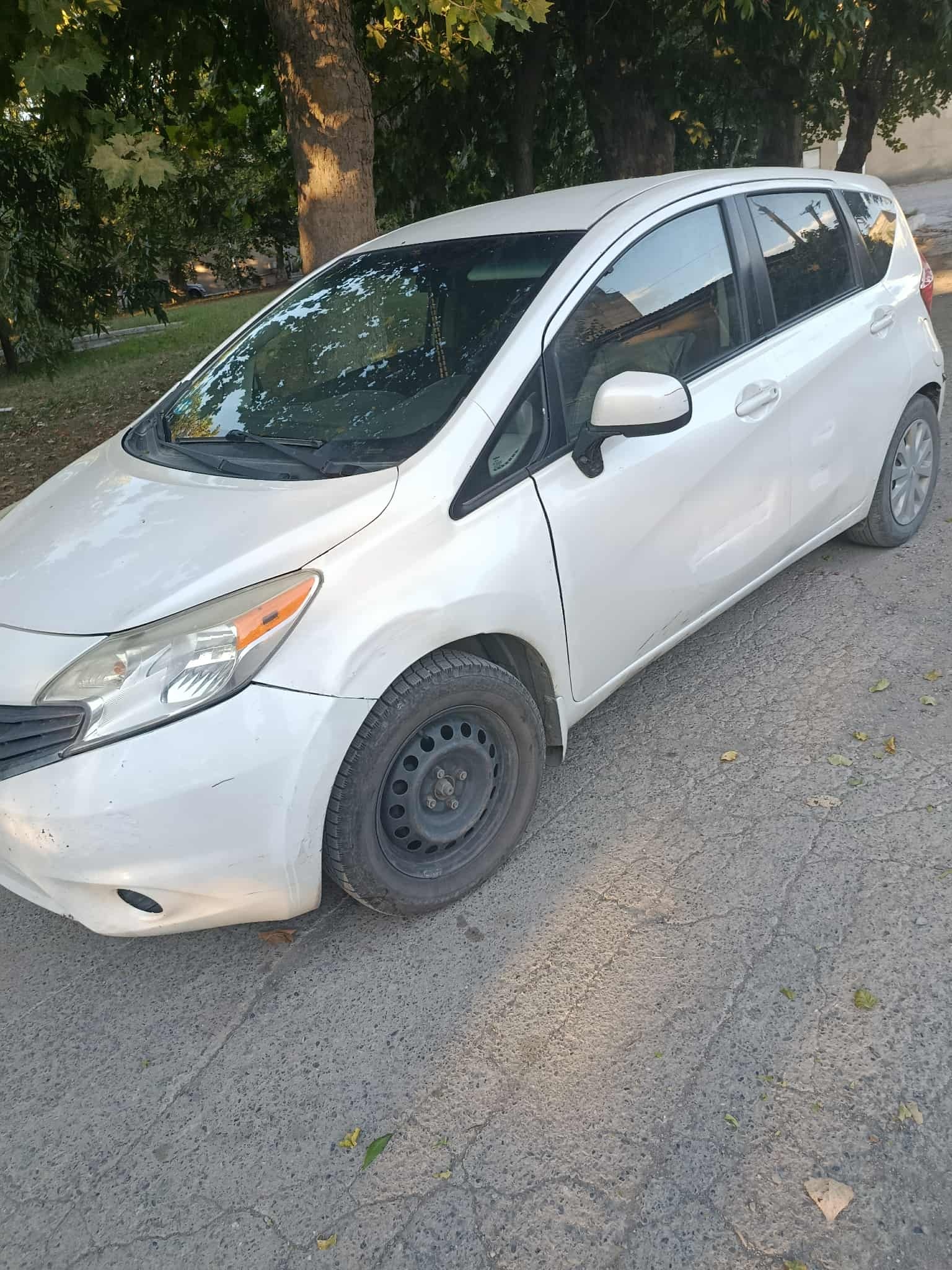 Nissan Versa 2013 — photo 2