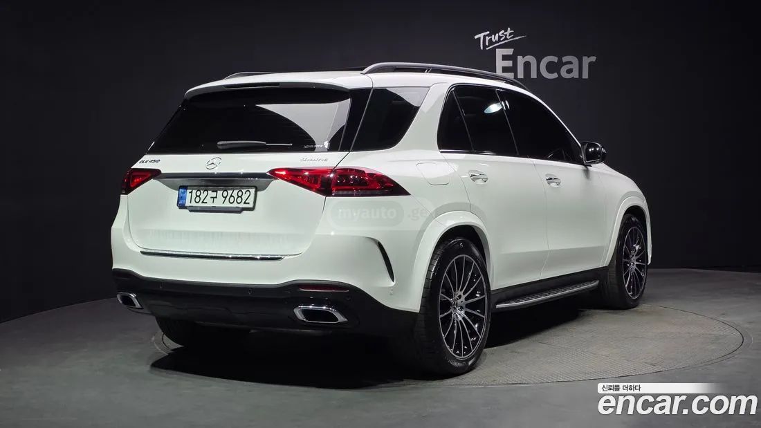 Mercedes-Benz GLE 63 AMG 2022 — photo 2