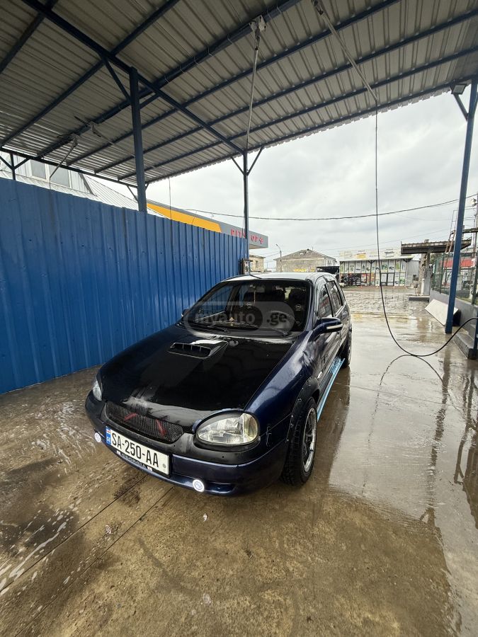 Opel Corsa 1998 — photo 2