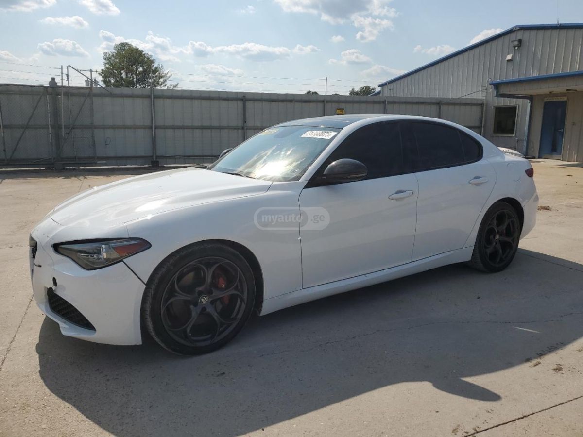 Alfa Romeo Giulia