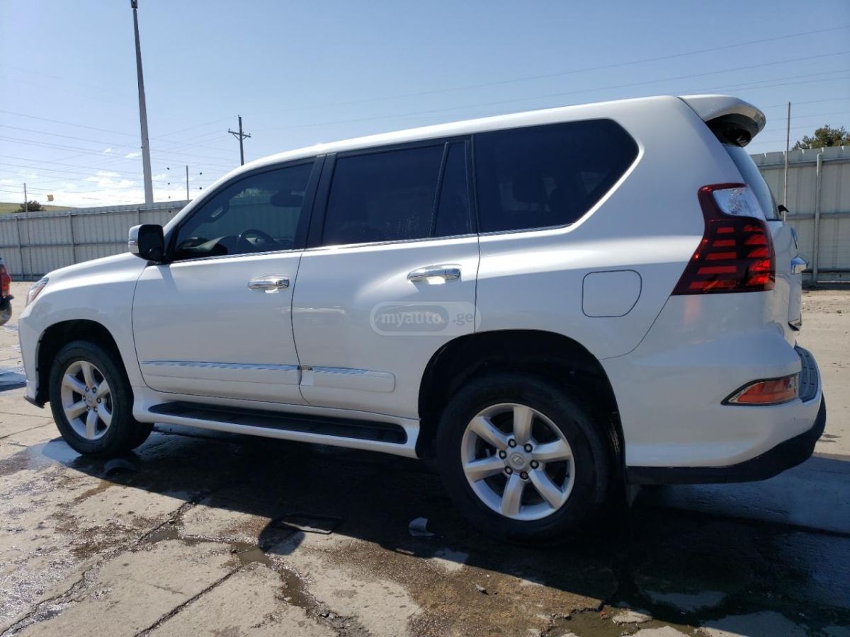 Lexus GX 460 2018 — photo 2