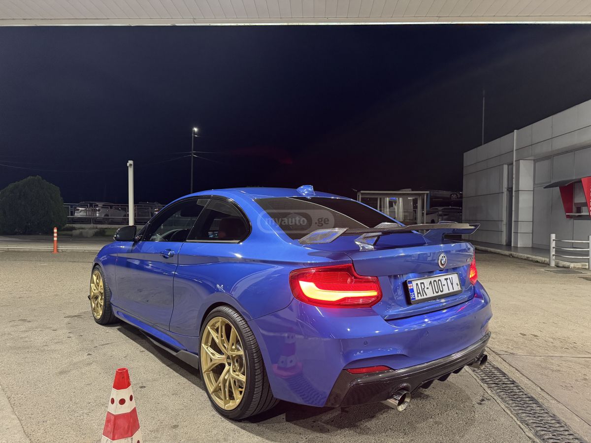 BMW M240 2019 — photo 2