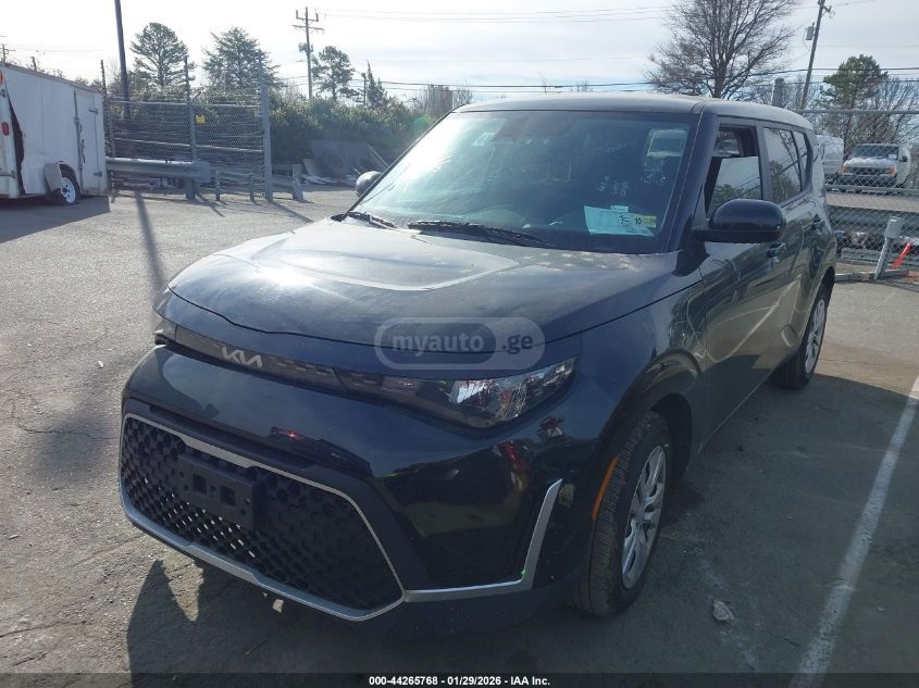Kia Soul 2023 — photo 2
