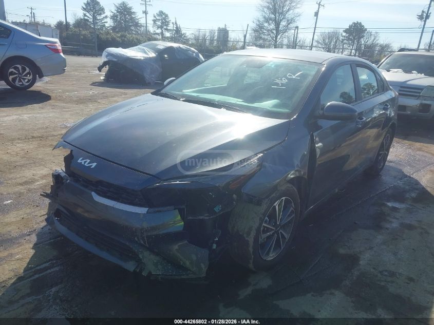 Kia Forte 2024 — photo 2